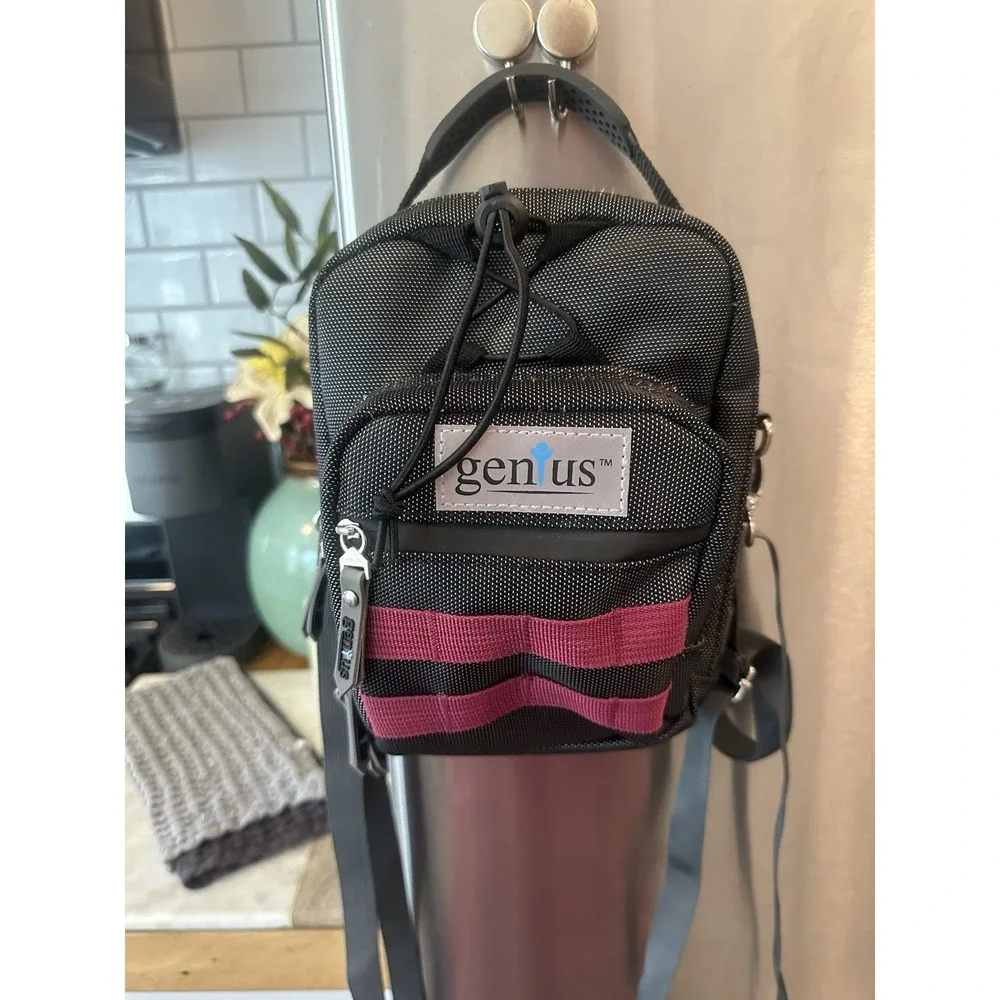 Genius Smell Proof Backpack Bag NWOT Odor Proof Carbon Lined Travel Case 7X9